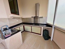 Phillips Avenue (D19), Semi-Detached #572388121